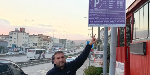 CHP’li meclis üyesi ile AK Partili meclis üyesinin otopark tartışması: "Yalanlarınız batsın"