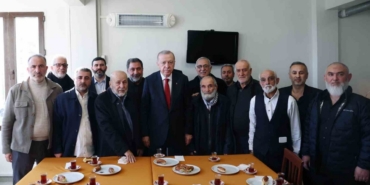 Cumhurbaşkanı Erdoğan spor kulübünü ziyaret etti