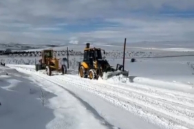 Darende Belediyesi’nin karla mücadele çalışmalarını aralıksız sürdürüyor