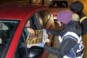 Denetime girenler ceza yerine çikolata yedi