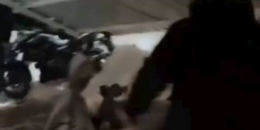 Dicle Üniversitesi’ndeki yurdun otopark çatısı çöktü