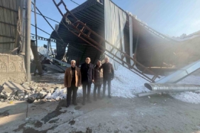 DTSO Başkan Vekili Erdal Avşar, fabrikaları zarar gören üreticilerle bir araya geldi