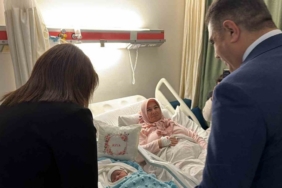 Düzce’de 2025 yılının son bebeği ve yeni yılın ilk bebeği aileleri heyecanlandırdı