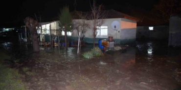 Edirne’de sağanak su baskınlarına yol açtı