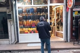 Edirne’de şüpheli rahat tavırlarıyla 3 iş yerini soydu