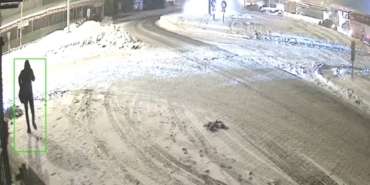 Elazığ’da buzlanma nedeniyle kayan tır KGYS direğine çarptı: 1 yaralı