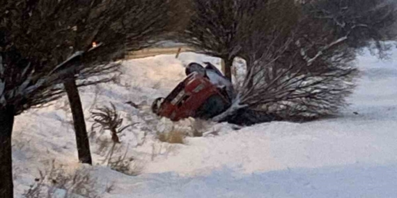 Elazığ’da otomobil devrildi