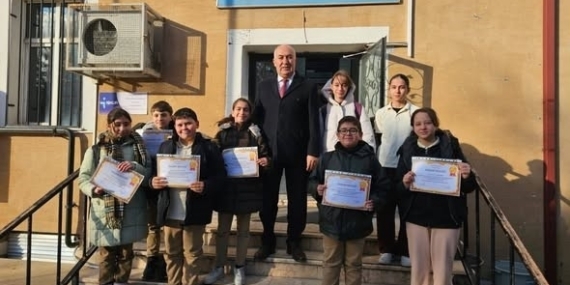 Emirdağ Ortaokulu’nun ‘Ayın Öğrencileri’ ödüllendirildi