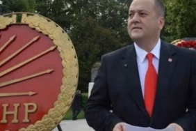 Eski CHP ilçe başkanı ofisinde ölü bulundu