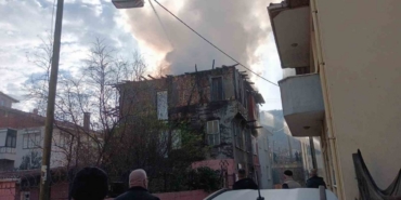 Ev sahibi uyurken elektrikli sobadan yangın çıktı