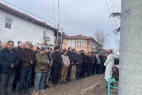 Feci kaza kurbanları toprağa veriliyor