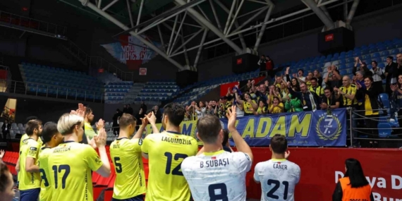 Fenerbahçe, CEV Kupası’nda 8’li Finaller Turu’na yükseldi