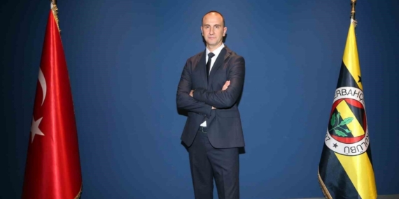 Fenerbahçe Medicana’da Başantrenör Taner Atik için imza töreni düzenlendi