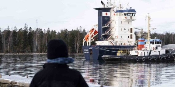 Finlandiya, Baltık Denizi’nde iletişim kablolarına sabotaj şüphesiyle bir gemiye el koydu
