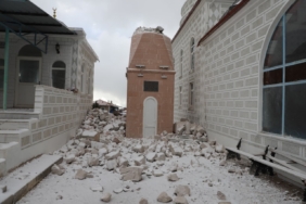 Fırtına Selendi’de yıkıma neden oldu