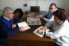 Gazeteci baba ve 2 çocuğu aynı mesleği yapmanın gururunu yaşıyor