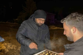 Gazetecilerden polislere yeni yıl sürprizi