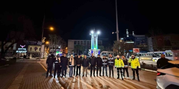 Gemlik’te protokol üyeleri yeni yıla sahada girdi