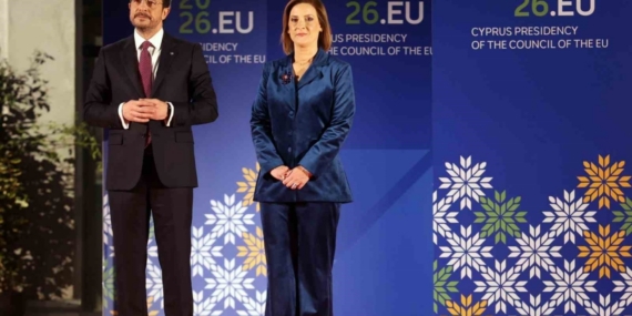 GKRY lideri Hristodulidis’in eşi Philippa Karsera sosyal medyadaki baskı nedeniyle STK’daki görevinden istifa etti