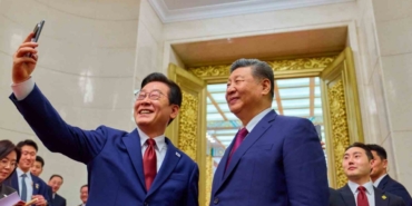 Güney Kore Devlet Başkanı Lee, Çinli mevkidaşı Xi ile selfie çekti