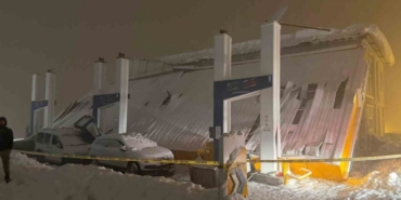 Hakkari’de akaryakıt istasyonunun çatısı çöktü: 8 kişi yaralandı