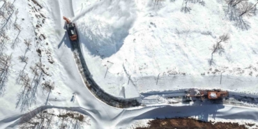 Hasköy-Mutki güvenlik yolunda çığ riskine rağmen karla mücadele sürüyor