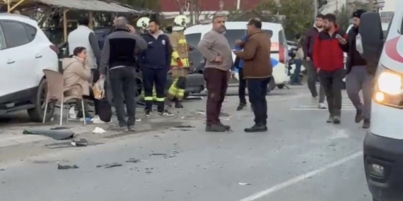 Hatay’da zincirleme trafik kazası: 1’i ağır 11 yaralı