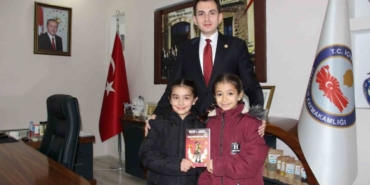 Hicarcıklı minikler Kaymakam Atam’ı kitap okuma etkinliğine davet etti