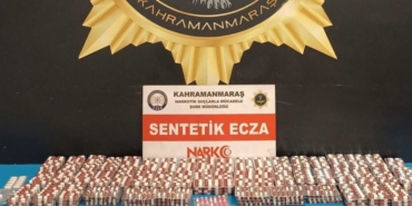 Hoparlörde binlerce uyuşturucu hap ele geçirildi: 2 tutuklama