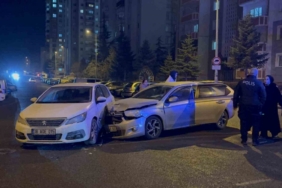 İki otomobil çarpıştı: 1 yaralı