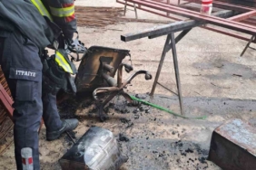 Isınmak için kovaya atılan tiner patladı, itfaiyenin hızlı müdahalesi faciayı önledi