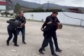 İskenderun’da hapis cezası ile aranan 2 kişi tutuklandı