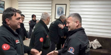 İtfaiyeciler ailelerinden uzakta yeni yıla girdi