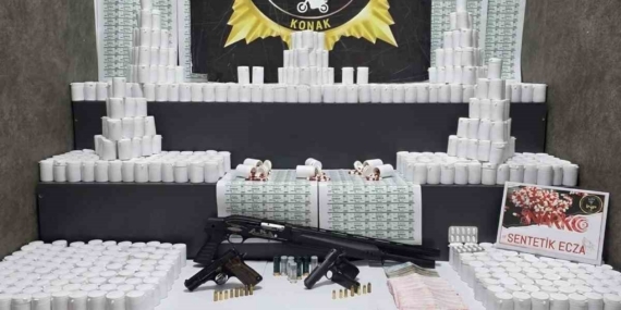 İzmir’de uyuşturucu operasyonu: 3 gözaltı