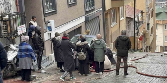 Kağıthane’de itfaiye ekiplerinin dik yokuşla ve dar sokakla imtihanı