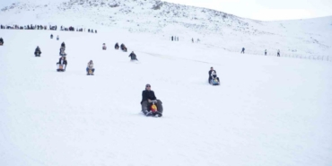 Kar keyfi Ketençimen Kayak Merkezi’nde yaşandı