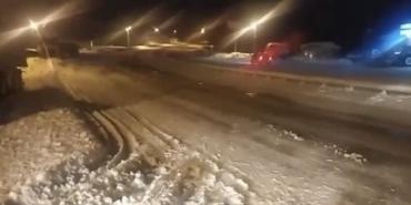 Kar ve tipi nedeniyle kapanan Kayseri-Malatya Karayolu trafiğe açıldı