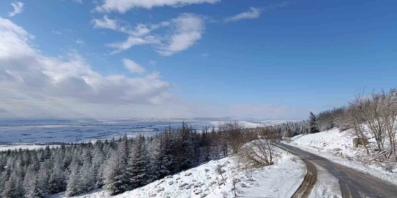 Kar yağışı sonrası kartpostallık görüntüler oluştu