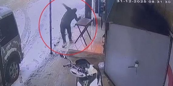 Kar yağışından dolayı kayganlaşan zemine ayağını atan yerle bir oldu