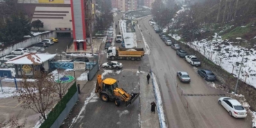 Karabük Belediyesi kar temizleme çalışmaları sürüyor