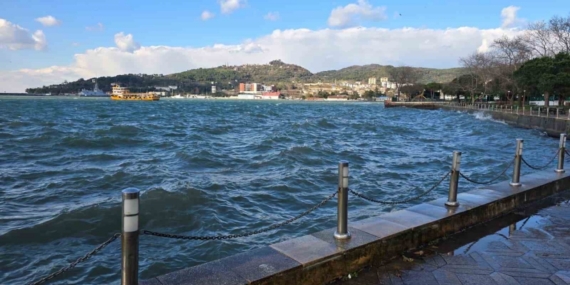 Karadeniz Ereğli’de fırtına etkili oldu