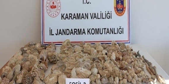Karaman’da kaçak sigara ile 420 adet fosil ele geçirildi: 12 kişi tutuklandı