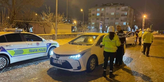 Karaman’da yılbaşı tedbirleri sabaha kadar sürdü