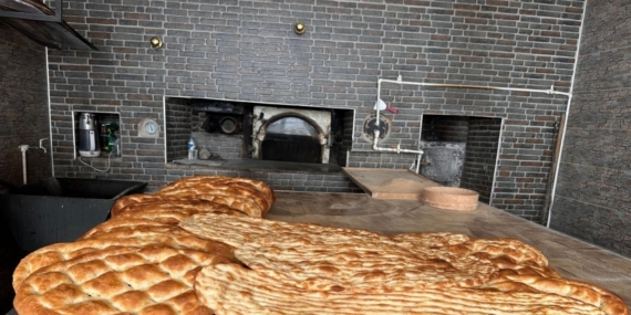 Karayazı’da yeni lavaş ve tandır ekmek fırını hizmete açıldı
