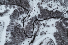 Kastamonu’da karla kaplanan dağlarda hayran bırakan manzaralar