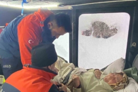 Kastamonu’da rahatsızlanan yaşlı kadını, AFAD ekipleri hastaneye ulaştırdı
