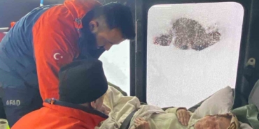 Kastamonu’da rahatsızlanan yaşlı kadını, AFAD ekipleri hastaneye ulaştırdı