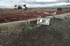 Kavşakta iki otomobil çarpıştı: 1 ölü, 1 yaralı