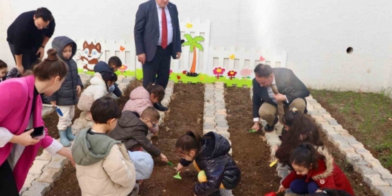 Kaymakam Öztürk’ten okullara inceleme