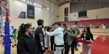 Kayseri Midi Kızlar Süper Ligi müsabakaları tamamlandı
